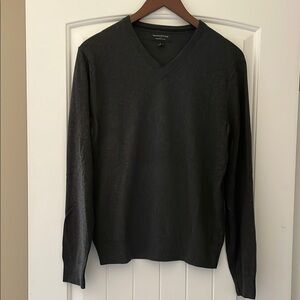 Banana Republic Gray V-Neck Sweater